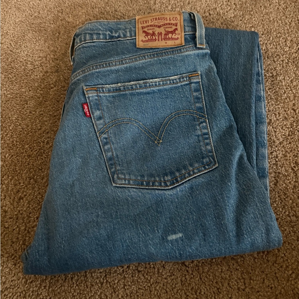 Levi’s Classic 501s Light Blue Distressed Straight-Leg Jeans